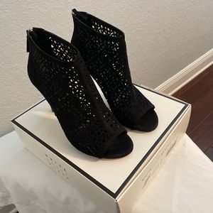 Alexia laser cut Shootie